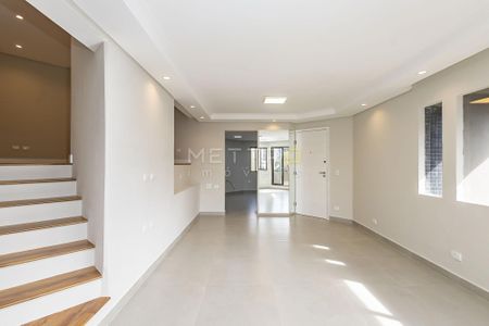 8_photo/94dce42f0d.2c5f526547859e4d-ATLAS-04631400-3a46-46ac-bde6-3eb3899bd0cf.jpg de apartamento à venda com 2 quartos, 90m² em Cabral, Curitiba