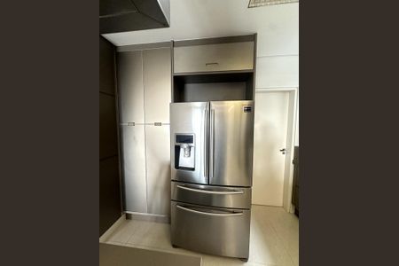 11_photo/94dce42f25.ffdd1ddaa3c736e5-ATLAS-28549fec-f1df-44e7-8d5e-2ea78109ada2.jpg de apartamento para alugar com 4 quartos, 165m² em Cabral, Curitiba