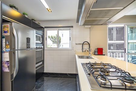 3_photo/94dce42f61.49e5f4e107e90c19-ATLAS-efb4a851-dc31-4bed-878d-e8001cd887c3.jpg de apartamento à venda com 2 quartos, 90m² em Cabral, Curitiba