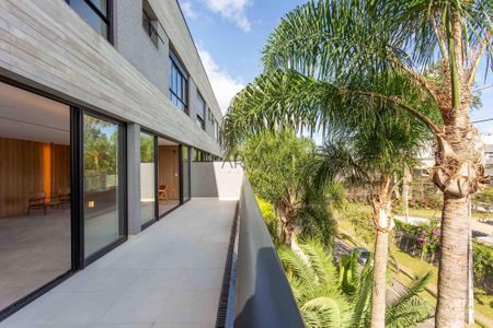 4_photo/94dce43121.0132d0c38f429ddc-ATLAS-d8571b2d-c6f7-4c82-9679-e5d4e3ceb162.jpg de apartamento à venda com 3 quartos, 244m² em Hugo Lange, Curitiba