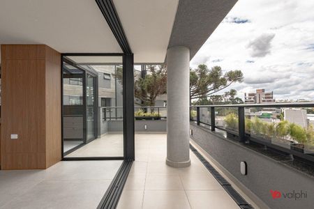 19_photo/94dce43121.3e777abd9168846c-ATLAS-dd885ab8-4e5e-442c-8a29-dca7d7e63d2d.jpg de apartamento à venda com 3 quartos, 204m² em Hugo Lange, Curitiba