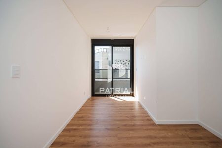 4_photo/94dce43121.b592d8ef8dbb551a-ATLAS-167fdc75-8f4e-45bc-8fd1-1d89a3fe977d.jpg de apartamento à venda com 3 quartos, 152m² em Hugo Lange, Curitiba