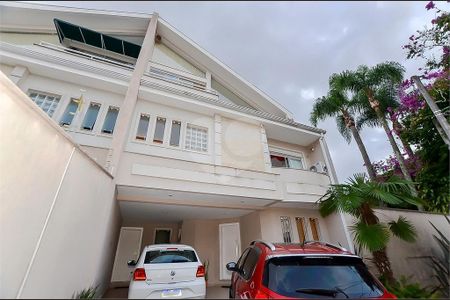 18_photo/94dce43177.d60ed16da6b331d7-ATLAS-5d9e24de-1850-4187-9bf5-378f0e5c24c9.jpg de casa à venda com 4 quartos, 251m² em Cabral, Curitiba