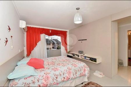 12_photo/94dce43177.d60ed16da6b331d7-ATLAS-8b027446-48d0-4672-aaca-af058ee45a2d.jpg de casa à venda com 4 quartos, 251m² em Cabral, Curitiba