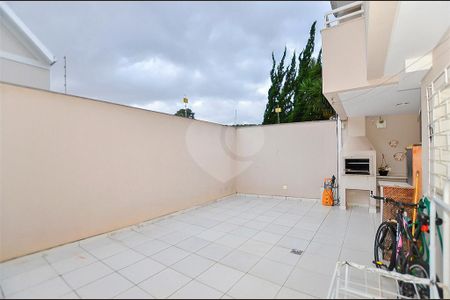 20_photo/94dce43177.d60ed16da6b331d7-ATLAS-8cae8db6-17c6-46b1-b923-7b33df0b941f.jpg de casa à venda com 4 quartos, 251m² em Cabral, Curitiba