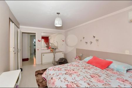 10_photo/94dce43177.d60ed16da6b331d7-ATLAS-c01ffa39-b715-46ca-9d15-71d8fa403ae1.jpg de casa à venda com 4 quartos, 251m² em Cabral, Curitiba