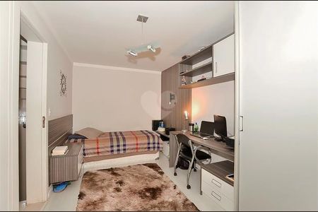 4_photo/94dce43177.d60ed16da6b331d7-ATLAS-e1f9a404-f64d-4705-92bd-eebfe87f09f9.jpg de casa à venda com 4 quartos, 251m² em Cabral, Curitiba