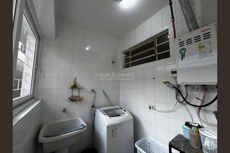 14_photo/94dce43247.11dc2826f470a741-ATLAS-3ba949ff-6eb0-4fff-ac2d-bc4f59b3c88a.jpg de casa à venda com 5 quartos, 300m² em Hugo Lange, Curitiba