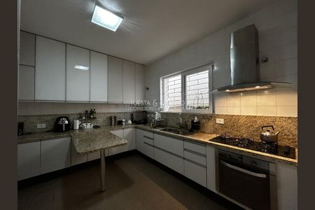 15_photo/94dce43247.11dc2826f470a741-ATLAS-f2ea7154-e3cd-4bb8-9e30-e000eab6db8e.jpg de casa à venda com 5 quartos, 300m² em Hugo Lange, Curitiba