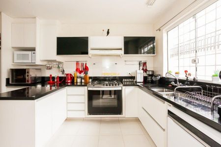 8_photo/94dce432a1.aeec923d7d83dbf4-ATLAS-bd87b40e-5237-41ec-bb5f-ad540daaa813.jpg de casa à venda com 5 quartos, 305m² em Hugo Lange, Curitiba