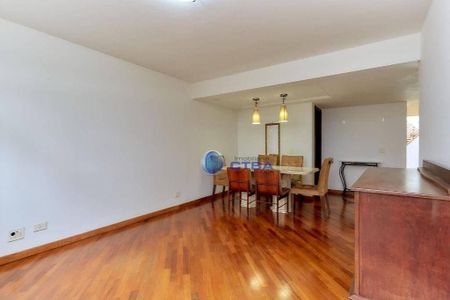 3_photo/94dce432dd.a06c554ccff76e37-ATLAS-4ff6dba3-3447-454e-8141-41dc80c785c8.jpg de casa à venda com 4 quartos, 164m² em Hugo Lange, Curitiba