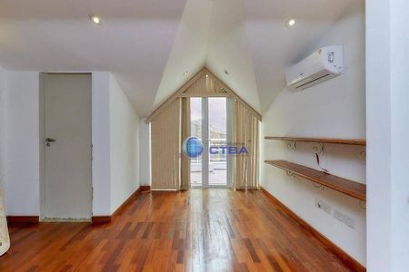 31_photo/94dce432dd.a06c554ccff76e37-ATLAS-ef8bc8a2-83c9-4e6b-8eaf-be327012ecfd.jpg de casa à venda com 4 quartos, 164m² em Hugo Lange, Curitiba