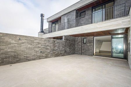 15_photo/94dce43323.65e4e6a922be8233-ATLAS-6c2a97d3-1b8e-4c1d-a384-7005a09b27b6.jpg de apartamento à venda com 3 quartos, 162m² em Hugo Lange, Curitiba