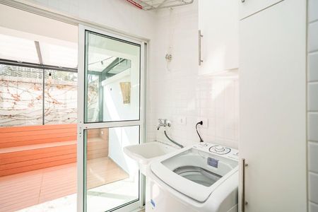 10_photo/94dce43365.02177b7b920c226f-ATLAS-9ffe4a66-73e9-40db-a1c2-5d4f0f97f657.jpg de apartamento para alugar com 2 quartos, 140m² em Cristo Rei, Curitiba