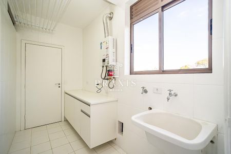 12_photo/94dce433a9.75a778fbf0dca4c4-ATLAS-bead7601-ee69-4954-bf9f-b2692d48f9af.jpg de apartamento para alugar com 4 quartos, 131m² em Alto da XV, Curitiba