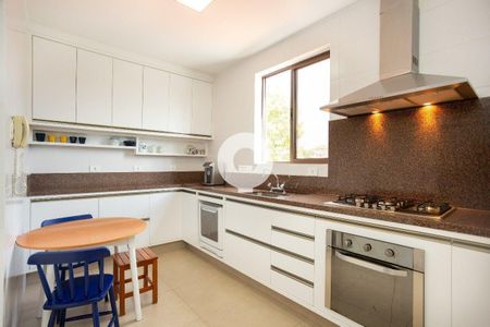 6_photo/94dce433a9.93663d0f54b81880-ATLAS-b4e2ecfa-8824-4a7e-9d82-ca86e032863b.jpg de apartamento à venda com 4 quartos, 131m² em Alto da XV, Curitiba