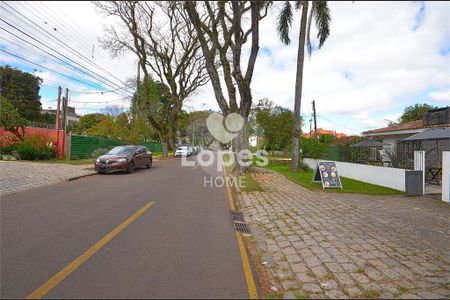 12_photo/94dce433bf.0524c8510f0f8401-ATLAS-46d68e07-225e-4fe5-ae8e-d34003da881d.jpg de casa à venda com 4 quartos, 210m² em Hugo Lange, Curitiba