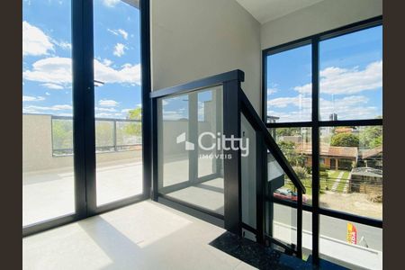 34_photo/94dce4345b.8b4782fe73be2b82-ATLAS-6abed37e-c23c-47b0-9af4-1d31d09f7d71.jpg de casa à venda com 3 quartos, 245m² em Hugo Lange, Curitiba