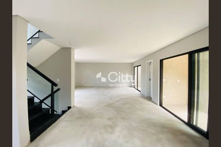 14_photo/94dce4345b.8b4782fe73be2b82-ATLAS-addae839-748d-4370-9236-048ba63fa00a.jpg de casa à venda com 3 quartos, 245m² em Hugo Lange, Curitiba