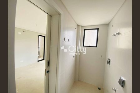 27_photo/94dce4345b.8b4782fe73be2b82-ATLAS-bfaf5e2f-8a18-4cca-a7b3-996b3f9e63af.jpg de casa à venda com 3 quartos, 245m² em Hugo Lange, Curitiba