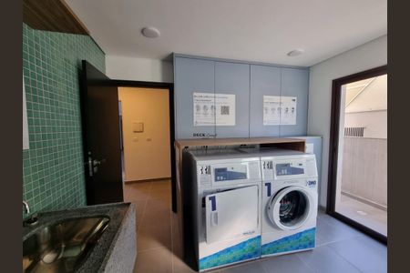 9_photo/94dce43503.01122fc2a7fcdee4-ATLAS-ad0dbe32-3d46-415f-b7e4-09fb2b893da2.jpg de apartamento à venda com 1 quarto, 43m² em Cristo Rei, Curitiba