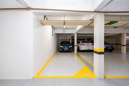 4_photo/94dce43503.3fa72a7c18e94c3b-ATLAS-22b2cced-4e3a-4e87-904e-e8c9514d0c1e.jpg de apartamento à venda com 1 quarto, 32m² em Cristo Rei, Curitiba