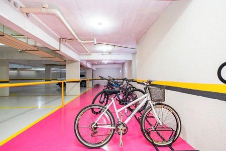 30_photo/94dce43503.3fa72a7c18e94c3b-ATLAS-a2d21e02-bf93-4dd9-935f-c0ffc5c4da2c.jpg de apartamento à venda com 1 quarto, 32m² em Cristo Rei, Curitiba