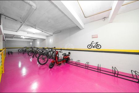 31_photo/94dce43503.3fa72a7c18e94c3b-ATLAS-ec120bb7-d42f-4ae6-8d05-4f56ea9aa7fe.jpg de apartamento à venda com 1 quarto, 43m² em Cristo Rei, Curitiba