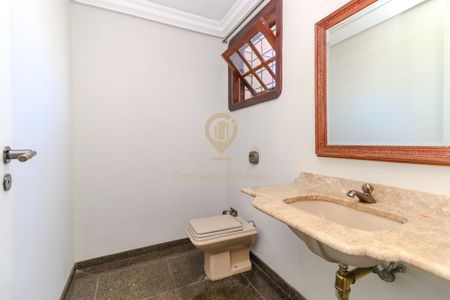 10_photo/94dce43527.fe96b63aec789ef1-ATLAS-982e1ff7-d655-487d-847d-8208e46e2ac3.jpg de casa à venda com 3 quartos, 465m² em Cristo Rei, Curitiba