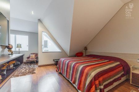 2_photo/94dce43591.52aeae8b2a6b4def-ATLAS-0f2d869c-2fd2-4e6f-855a-c4476a0f07c3.jpg de casa à venda com 4 quartos, 218m² em Alto da XV, Curitiba