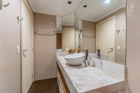 3_photo/94dce43591.52aeae8b2a6b4def-ATLAS-1a7ac7ae-543d-49bd-bfdd-8833b82a5393.jpg de casa à venda com 4 quartos, 218m² em Alto da XV, Curitiba