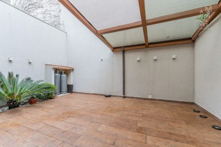 10_photo/94dce43591.52aeae8b2a6b4def-ATLAS-5fa15bfd-df12-4ebd-be9e-729ab138a094.jpg de casa à venda com 4 quartos, 218m² em Alto da XV, Curitiba