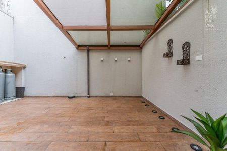 14_photo/94dce43591.52aeae8b2a6b4def-ATLAS-b1c4c5b3-e83a-4aa6-bd59-18623f4b2350.jpg de casa à venda com 4 quartos, 218m² em Alto da XV, Curitiba