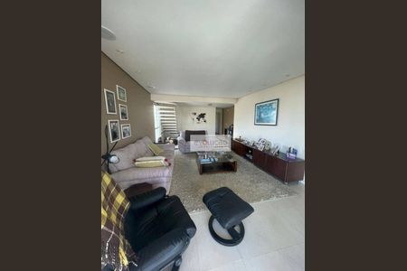 8_photo/94dce4387b.6a314c56d3e4f9ad-ATLAS-2257d3ba-135f-469f-8d2d-543a82a1df7d.jpg de apartamento à venda com 4 quartos, 315m² em Alto da XV, Curitiba