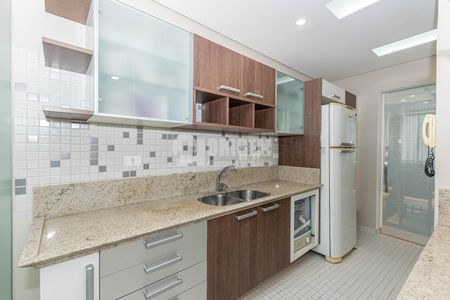 11_photo/94dce4387d.7dbb7f4ebd617cd4-ATLAS-276a5172-e1f5-4315-beb7-ba0fa3ab4c46.jpg de apartamento à venda com 2 quartos, 190m² em Alto da XV, Curitiba