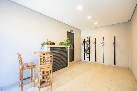 11_photo/94dce438f3.c0017015a1df655a-ATLAS-9b3d94b4-4f4c-4715-abae-c036fa776475.jpg de apartamento à venda com 1 quarto, 30m² em Centro, Curitiba