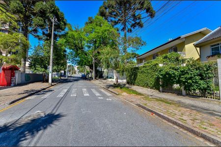 3_photo/94dce4394f.a7b2593691b93303-ATLAS-0e0e30bb-3065-4e4e-85f4-6a09de3577a8.jpg de casa à venda com 4 quartos, 235m² em Alto da Glória, Curitiba