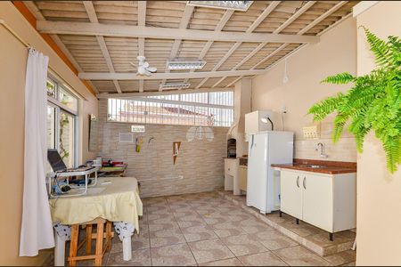21_photo/94dce4394f.a7b2593691b93303-ATLAS-e511d154-8197-4736-88de-e7c64d5dd7d9.jpg de casa à venda com 4 quartos, 235m² em Alto da Glória, Curitiba