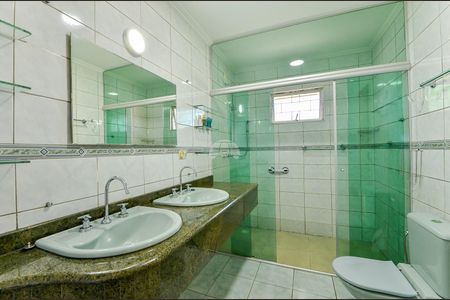 44_photo/94dce4394f.a7b2593691b93303-ATLAS-ecda11c7-3aab-4202-ac20-92d4e2735689.jpg de casa à venda com 4 quartos, 235m² em Alto da Glória, Curitiba