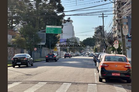 30_photo/94dce43999.eb7ee1c62e8591fd-ATLAS-bdf3f6c0-e4e6-448e-b93b-206008cdb231.jpg de apartamento para alugar com 3 quartos, 89m² em Alto da XV, Curitiba