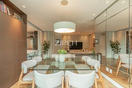 6_photo/94dce439ab.cca7b5fa67755bd8-ATLAS-2b500d95-ee4d-4bd9-9467-62d8e0ce1203.jpg de apartamento à venda com 4 quartos, 164m² em Alto da Glória, Curitiba