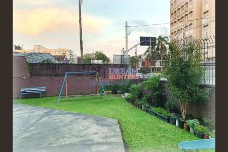 8_photo/94dce439af.eff24a18975e25a4-ATLAS-1c098f05-c1ec-4e05-b18e-f002f67d8bf9.jpg de apartamento à venda com 3 quartos, 119m² em Centro, Curitiba