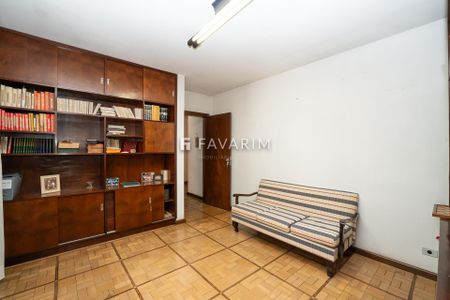 7_photo/94dce439e9.f4b066816dc56ef6-ATLAS-e9bbe465-1e12-4651-b29f-76d1608c82fb.jpg de casa à venda com 4 quartos, 381m² em Alto da XV, Curitiba