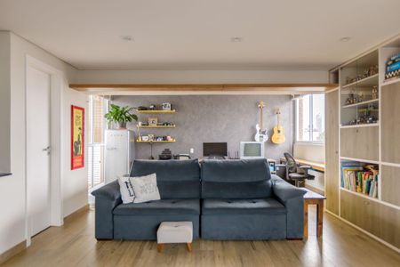 5_photo/94dce43a33.4f48e483d4bcdc3b-ATLAS-1b4ae4d4-9cf6-4c05-81a9-9a2deb9c62dd.jpg de apartamento para alugar com 4 quartos, 216m² em Alto da Glória, Curitiba