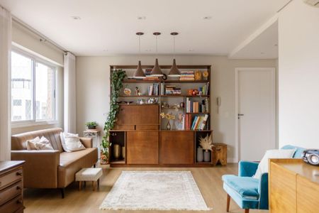 13_photo/94dce43a33.4f48e483d4bcdc3b-ATLAS-b0f6dcc5-3945-4441-86b4-8e76e9ef719b.jpg de apartamento para alugar com 4 quartos, 216m² em Alto da Glória, Curitiba