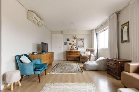 12_photo/94dce43a33.4f48e483d4bcdc3b-ATLAS-c7795898-5815-45bd-90ce-e60335b19be4.jpg de apartamento para alugar com 4 quartos, 216m² em Alto da Glória, Curitiba