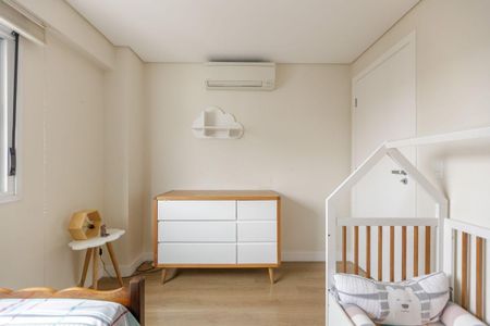 21_photo/94dce43a33.4f48e483d4bcdc3b-ATLAS-dd007d06-d846-4207-aa51-c797cdf15375.jpg de apartamento para alugar com 4 quartos, 216m² em Alto da Glória, Curitiba