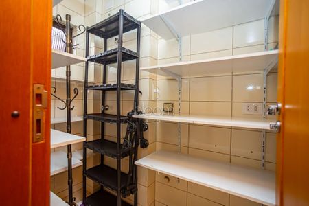 9_photo/94dce43a53.bbf50f062fc3a42d-ATLAS-304c9d1a-320f-49df-abd8-75151db0b1ac.jpg de apartamento à venda com 3 quartos, 91m² em Alto da Glória, Curitiba