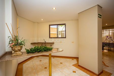 38_photo/94dce43a53.bbf50f062fc3a42d-ATLAS-d239c30e-ff51-4dd7-925d-201e3388eda3.jpg de apartamento à venda com 3 quartos, 91m² em Alto da Glória, Curitiba