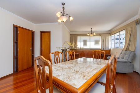 10_photo/94dce43a55.2b4381d368a6f37f-ATLAS-e1f7bbb3-9119-4b82-8e92-ed92458c0e4b.jpg de apartamento à venda com 3 quartos, 137m² em Juvevê, Curitiba